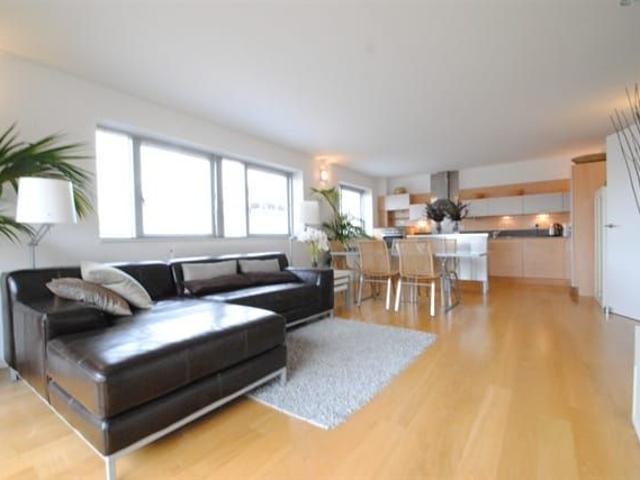 Apartment for rent in East Greenwich, Greater London