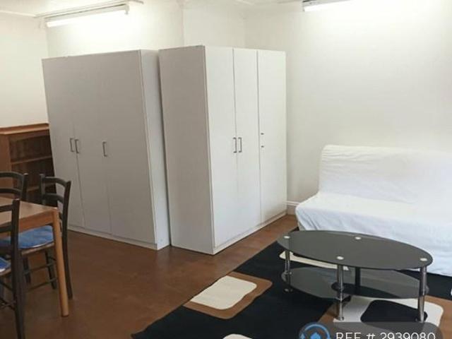 House for rent in Plaistow, Greater London