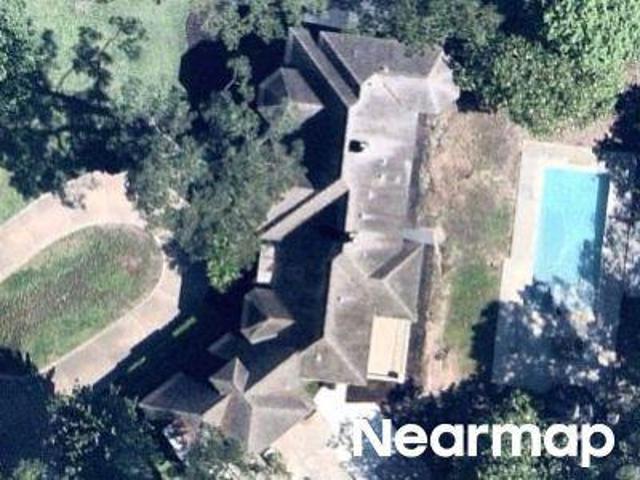 House for sale in Holly Creek Estates, Tomball