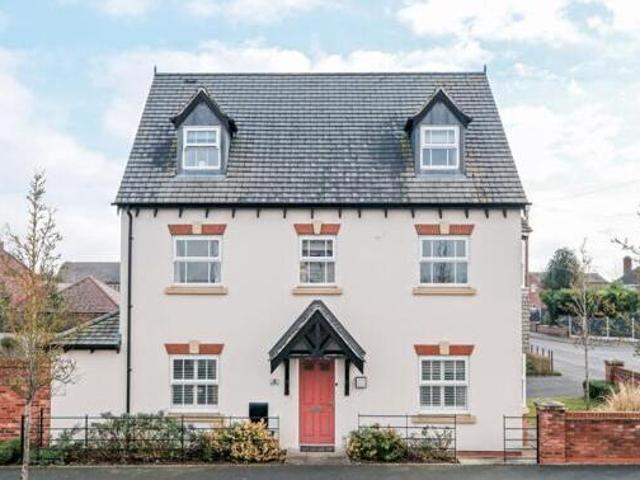 House for sale in Worcester, Worcestershire