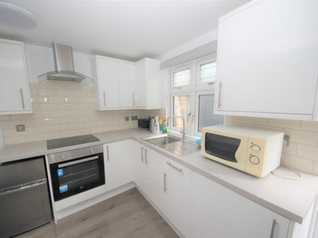 Apartment for rent in Kingsbury, Greater London