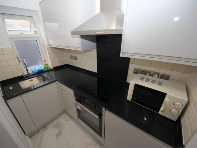 Apartment for rent in Kingsbury, Greater London