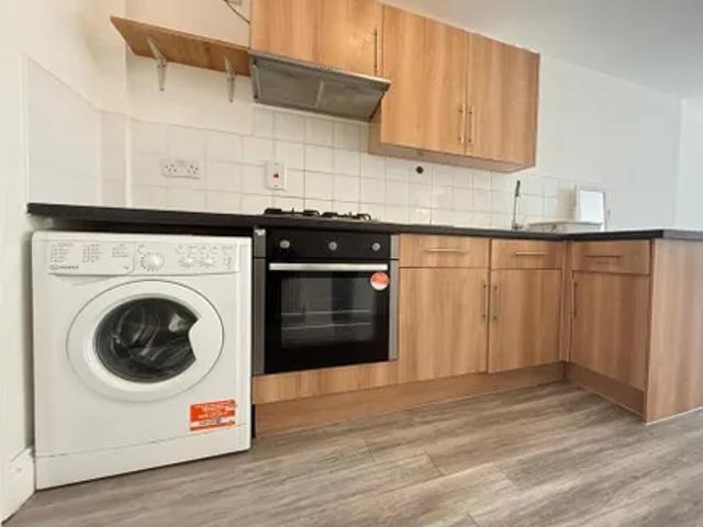 Apartment for rent in Seven Kings, Greater London