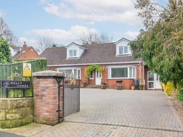 House for sale in Alnwick, Northumberland