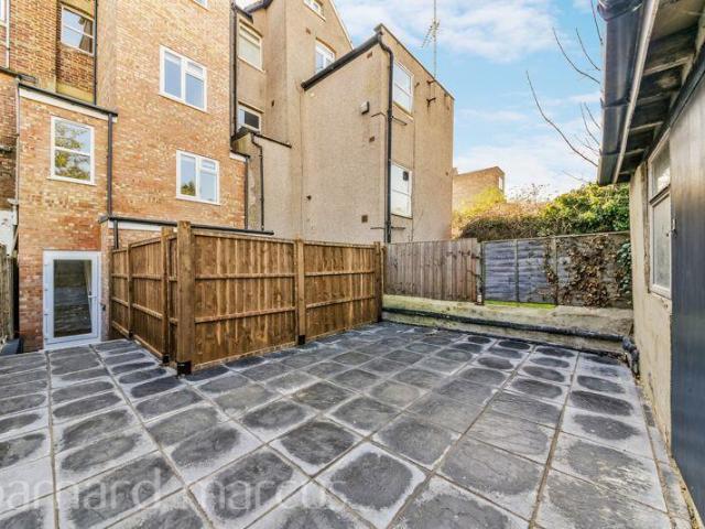 Apartment for rent in Friern Barnet, Greater London
