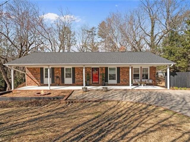 House for sale in Millers Creek, North Carolina