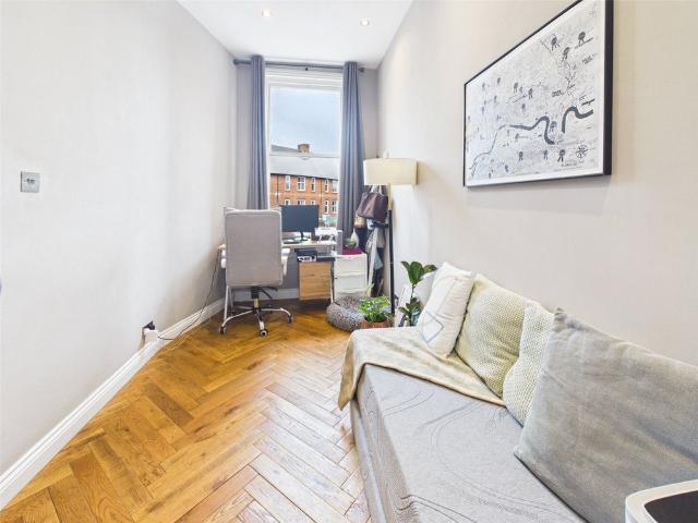 Apartment for rent in St Margarets, Greater London