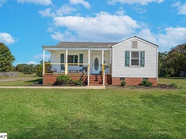 House for sale in Lyman, South Carolina