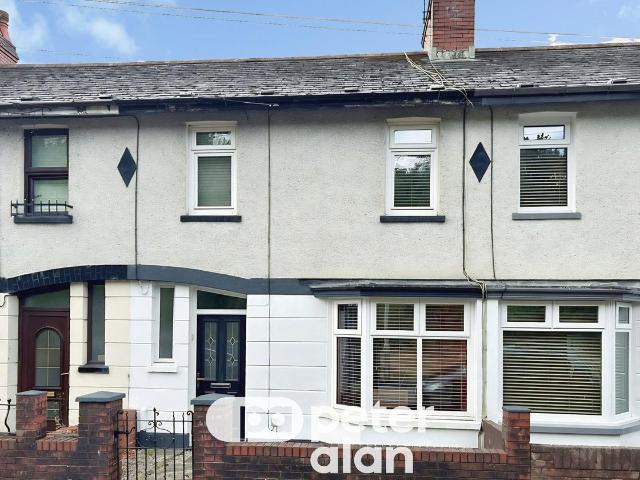 Apartment for rent in Troed-y-rhiw, Troedyrhiw
