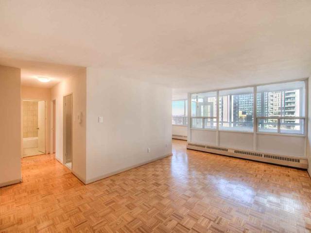 Apartment for rent in Toronto—St. Paul's, Toronto