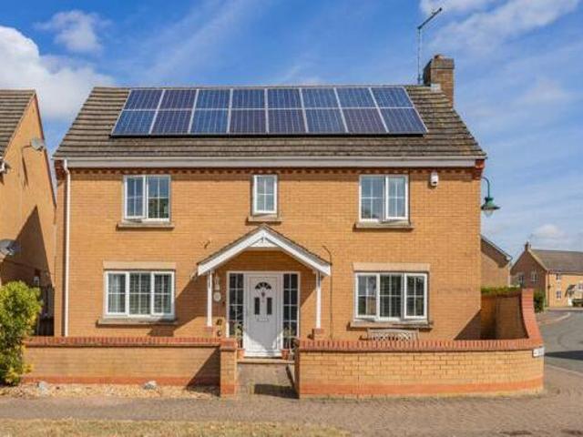 House for sale in Hampton Green, Cambridgeshire