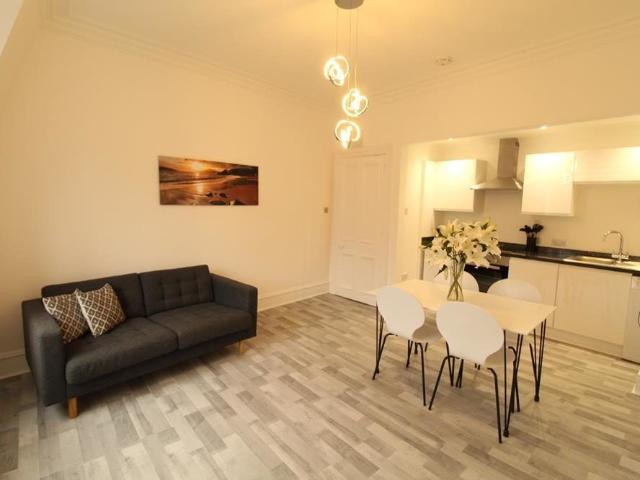 Apartment for rent in Ferryhill, Ballindoch