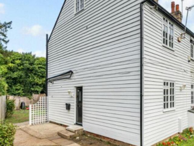 House for rent in Bopeep, Greater London