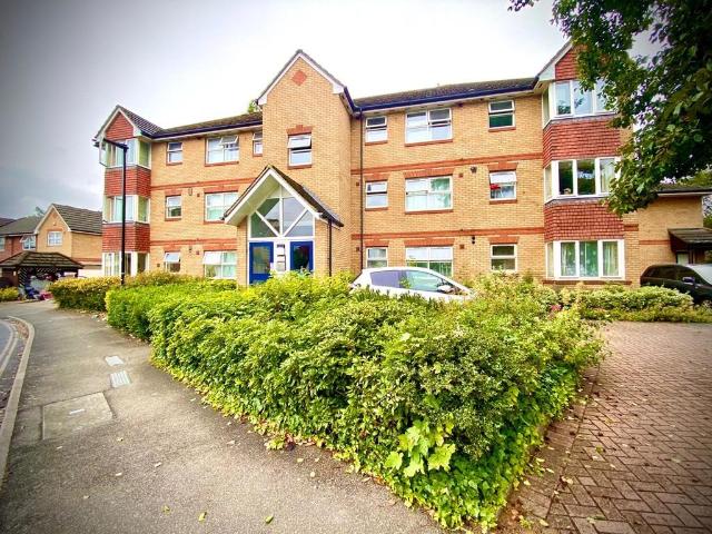 Apartment for rent in London Borough of Hounslow, Greater London