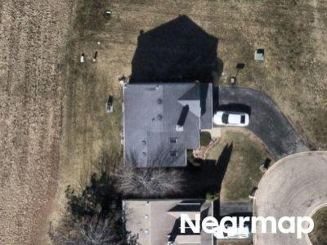 House for sale in Mchenry, Illinois