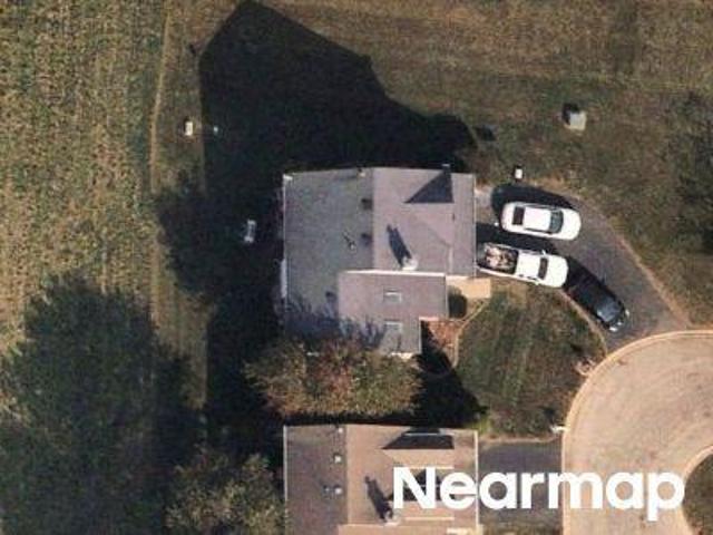House for sale in Lake In The Hills