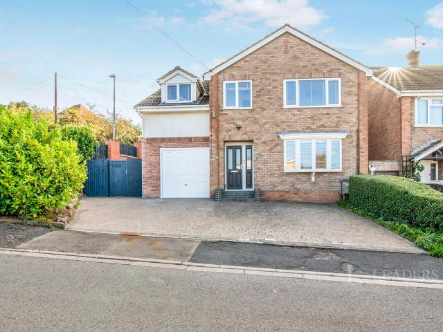 House for rent in The Ronkswood, Worcester