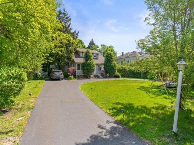 House for sale in Long Branch