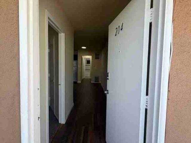Apartment for rent in Canoga Park, California