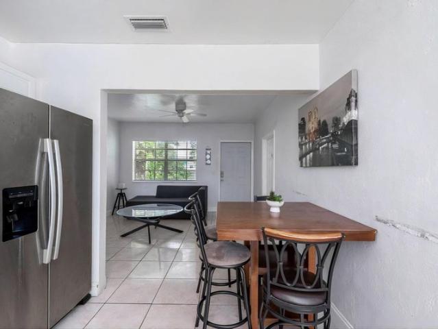 Room for rent in West Park, Florida