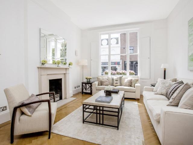 House for rent in Brompton, Greater London