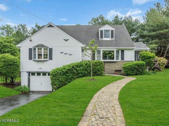House for sale in Holmdel