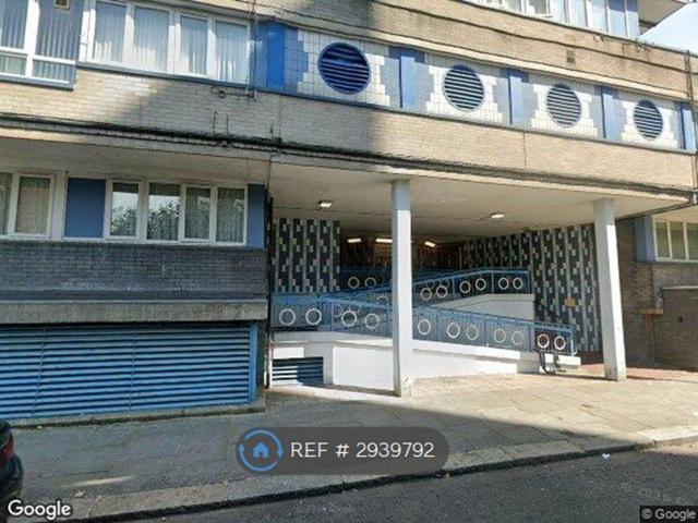 House for rent in North Kensington, Greater London