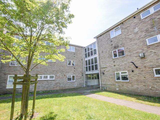 Apartment for rent in Heartsease, East Bank