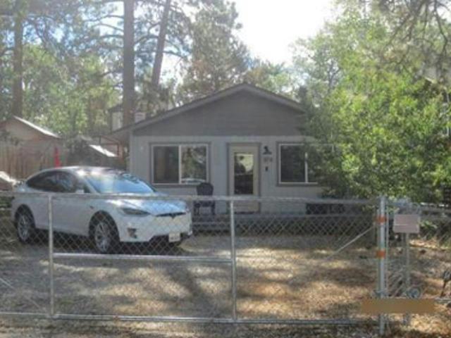 House for sale in Sugarloaf, Big Bear City