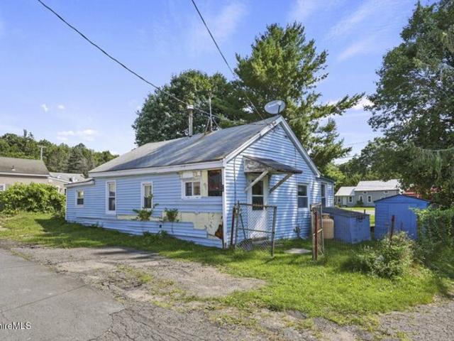 House for sale in Hinsdale, Berkshire County