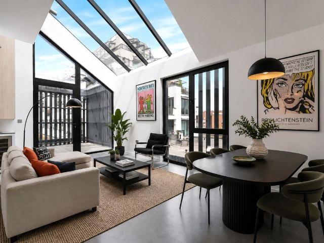 Apartment for rent in Maitland Park, Greater London