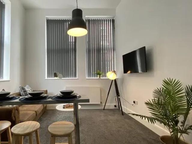 House for rent in Calderstones