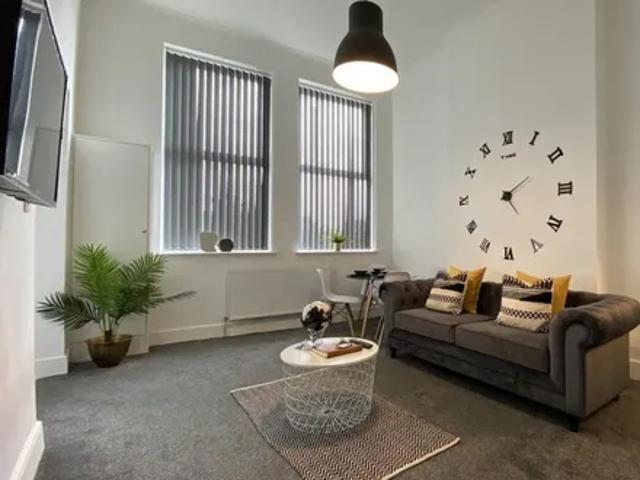 House for rent in Calderstones