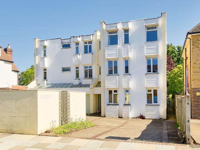Apartment for rent in Hampton Wick, Greater London
