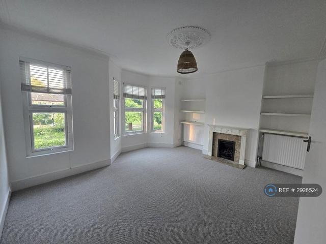 Apartment for rent in Streatham Hill, Greater London