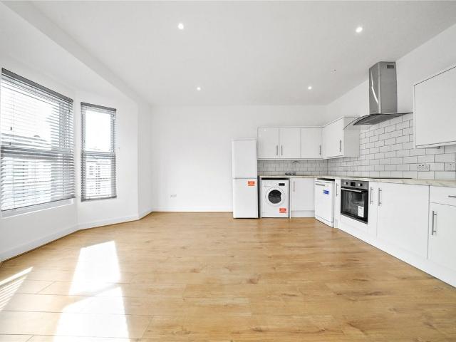 Apartment for rent in Streatham Hill, Greater London