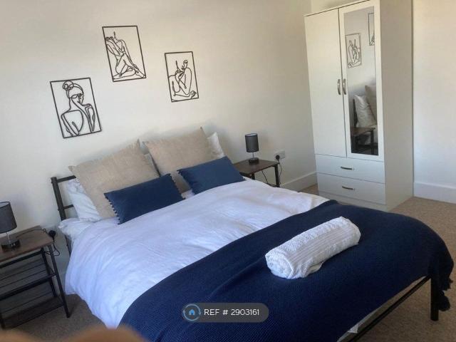 Room for rent in Ferndale, Sandown Park