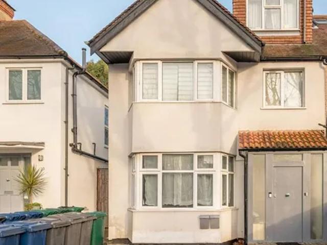 Apartment for rent in Hendon, Greater London