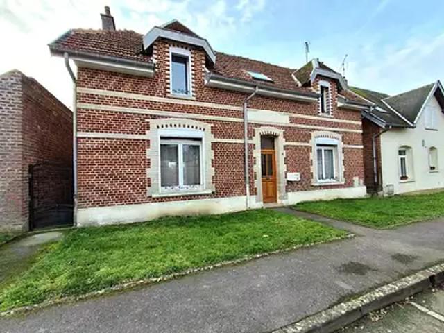 Maison vente à Saint-Quentin, Holnon