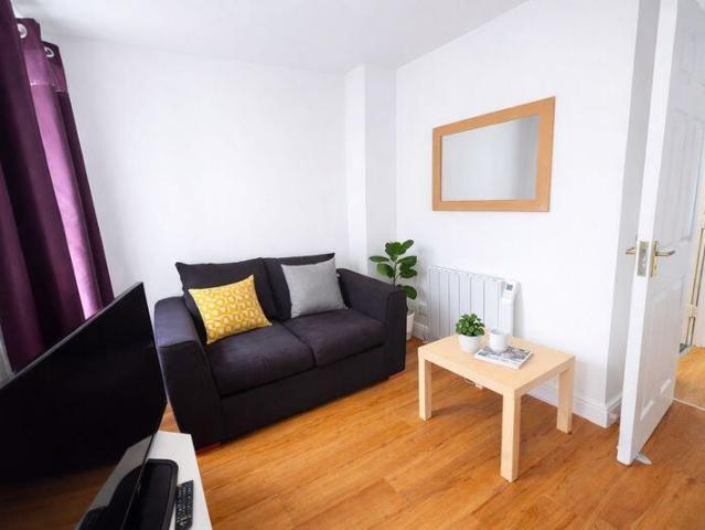 House for rent in Longport, The Bridge