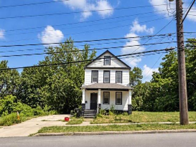 House for sale in Kinsman, Cleveland