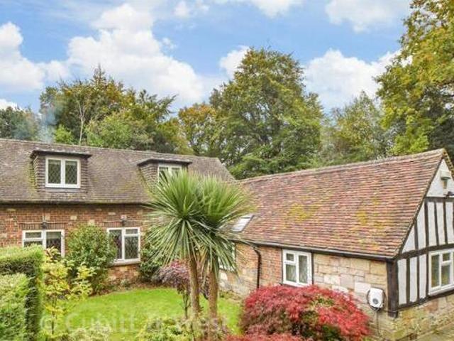 House for sale in Ashplats, Perryfields