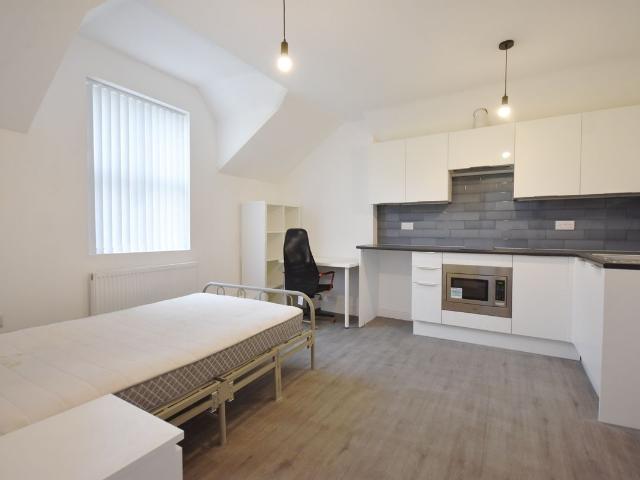 Studio for rent in Spon End, West Midlands