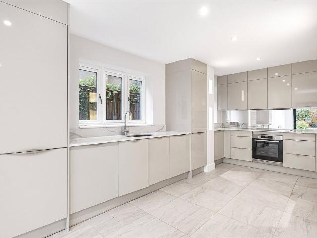 House for rent in Headington Shops, The Slade