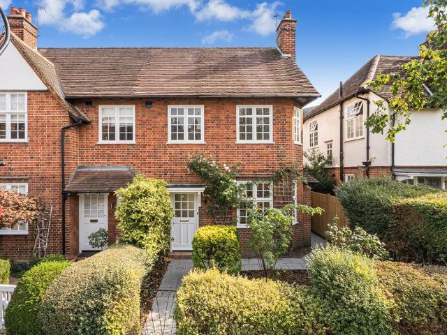 House for rent in Brentham Garden Suburb, Greater London