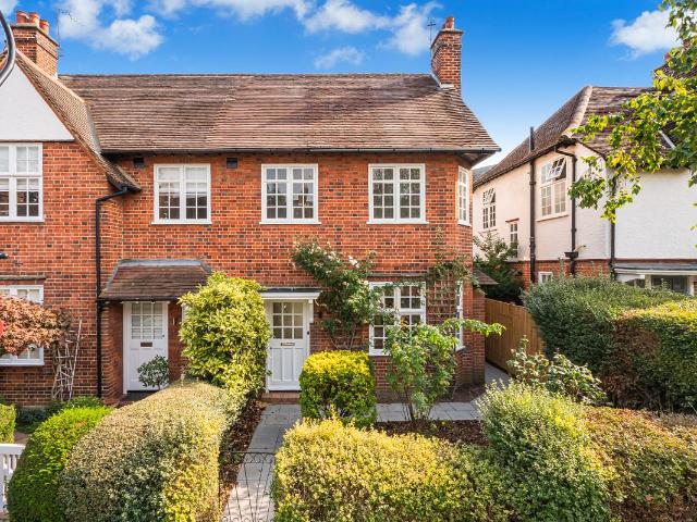 House for rent in Brentham Garden Suburb, Greater London