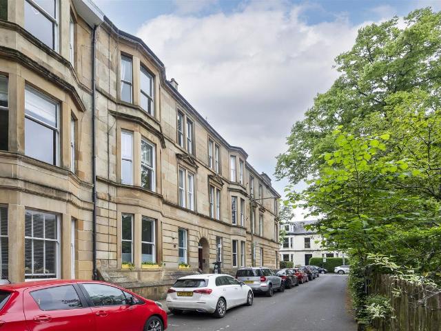 Apartment for rent in North Woodside, Scotland