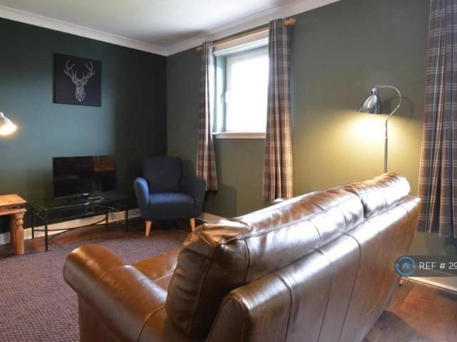 House for rent in Holyrood, Old Town