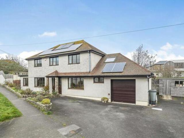 House for sale in Newquay, Cornwall