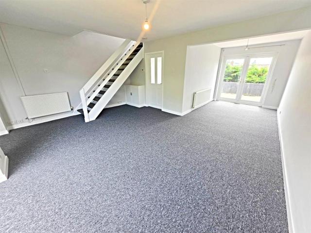 House for rent in Pontypridd, Wales